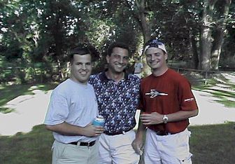 team01b.jpg (25679 bytes)